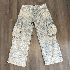 Mid rise striped cargo pants